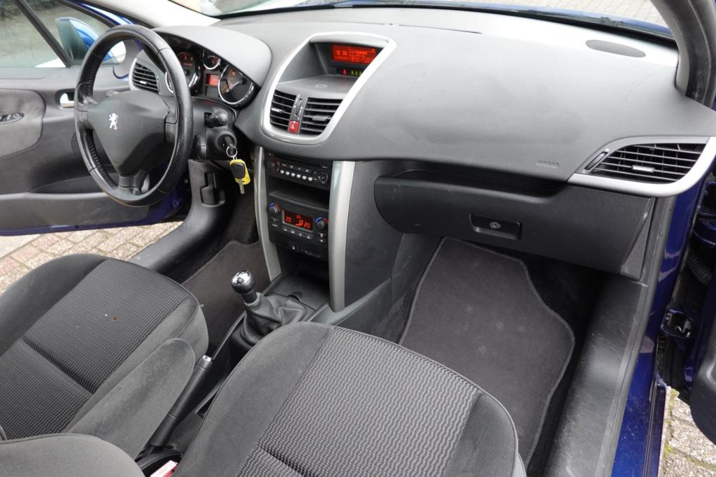 Peugeot 207 1.6 vti xs