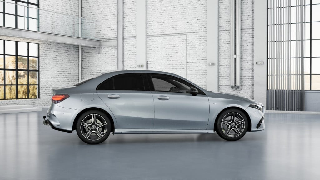 Mercedes-Benz A-Klasse 250 e business solution amg | trekhaak | nightpakket