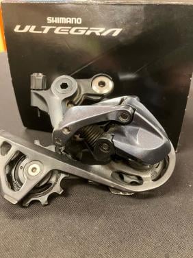 Shimano R8000 achterderailleur te koop.