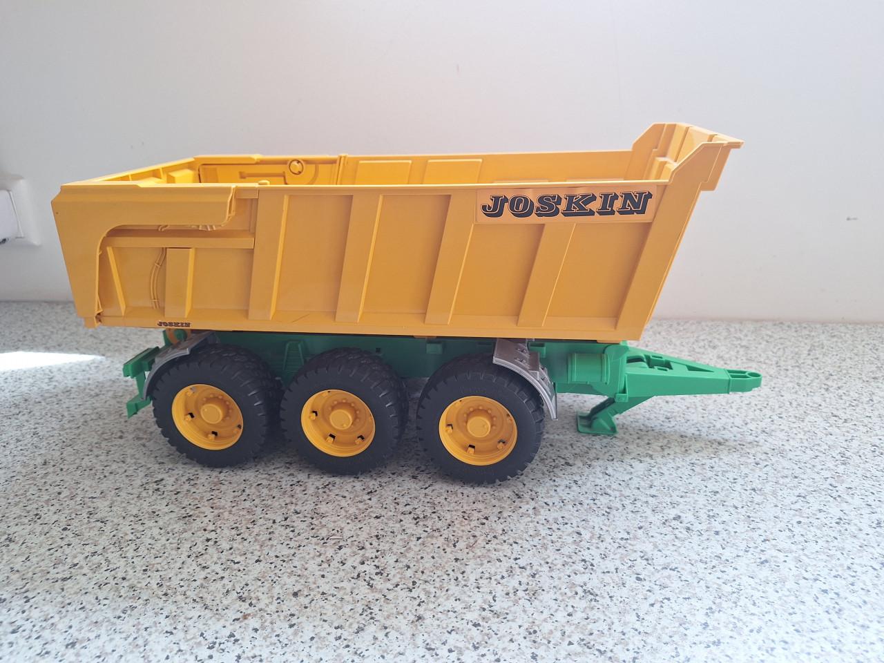 Bruder Joskin 3 asser kiepwagen.