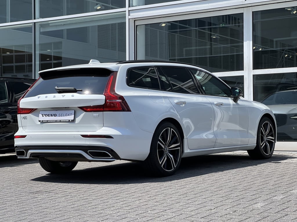 Volvo V60 t6 398pk recharge r-design| panodak| adap.cruise| trekhaak| awd|