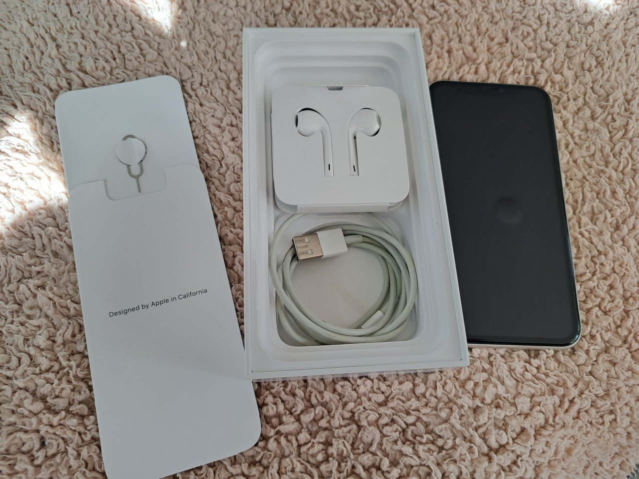 APPLE iPhone 11 - 64 GB Wit