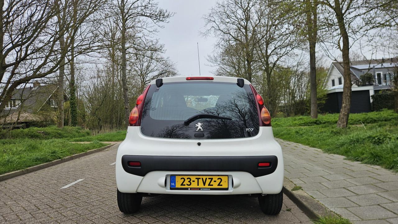Zuinige 5 drs PEUGEOT 107 Active / NL AUTO / NAP / 3 MND GARANTIE !