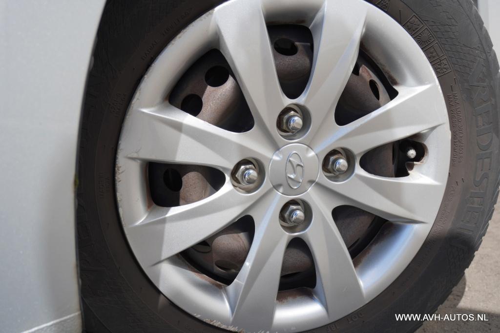 Hyundai I 10 1.0i i-motion comfort plus