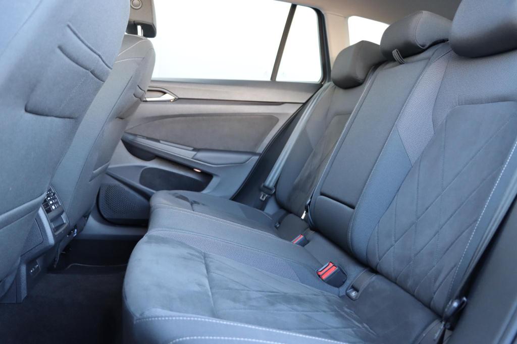 Volkswagen Golf variant 1.0 etsi life business 110pk dsg7