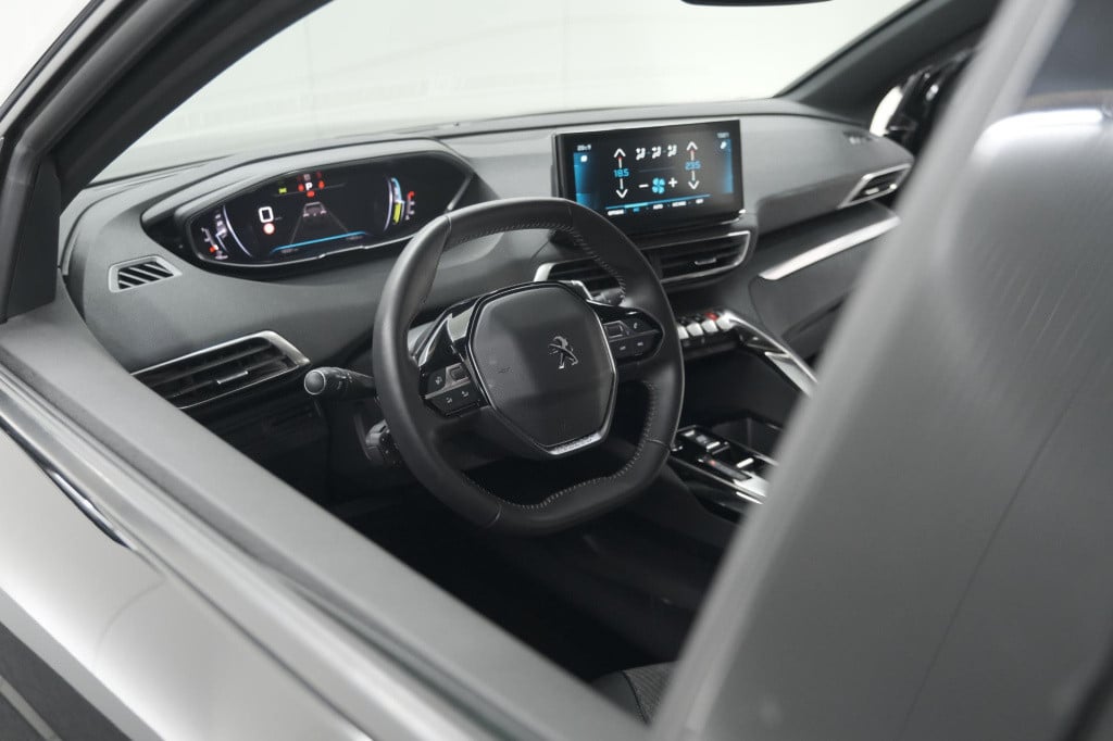 Peugeot 5008 hybrid 136 e-dsc6 allure | camera | apple carplay | navigatie 