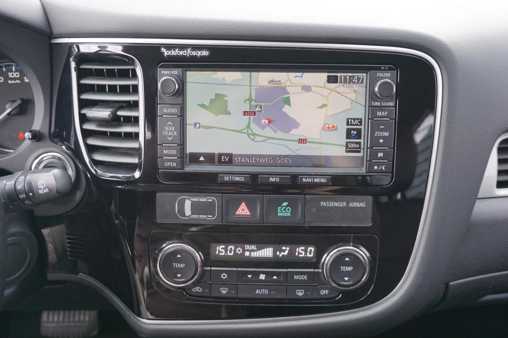 Mitsubishi Outlander 2.0 phev executive edition automaat - navi / cruise / 