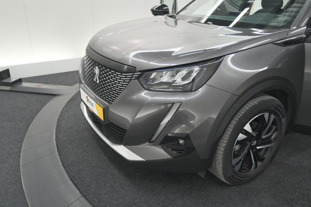 Peugeot 2008 puretech 100 allure | camera | navigatie | apple carplay | par