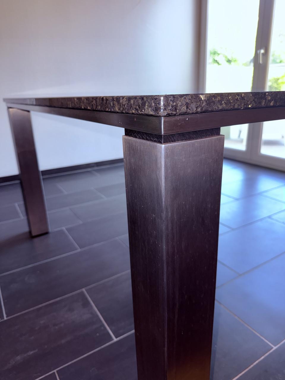 Prachtige granieten eettafel