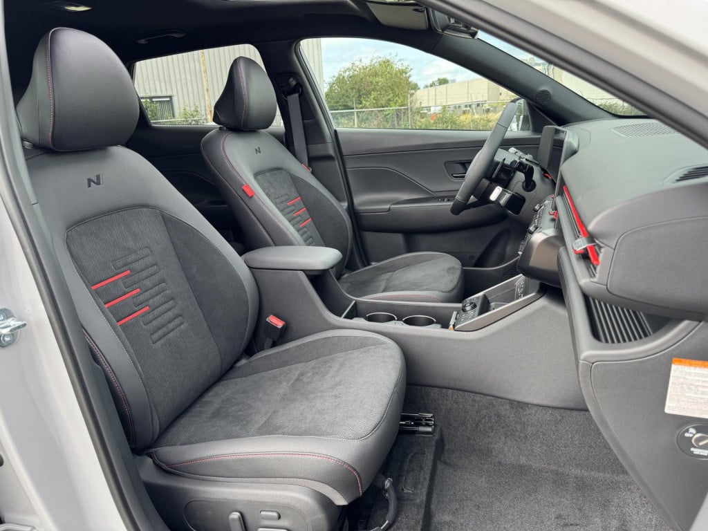 Hyundai Kona 1.6 gdi hev n line sky