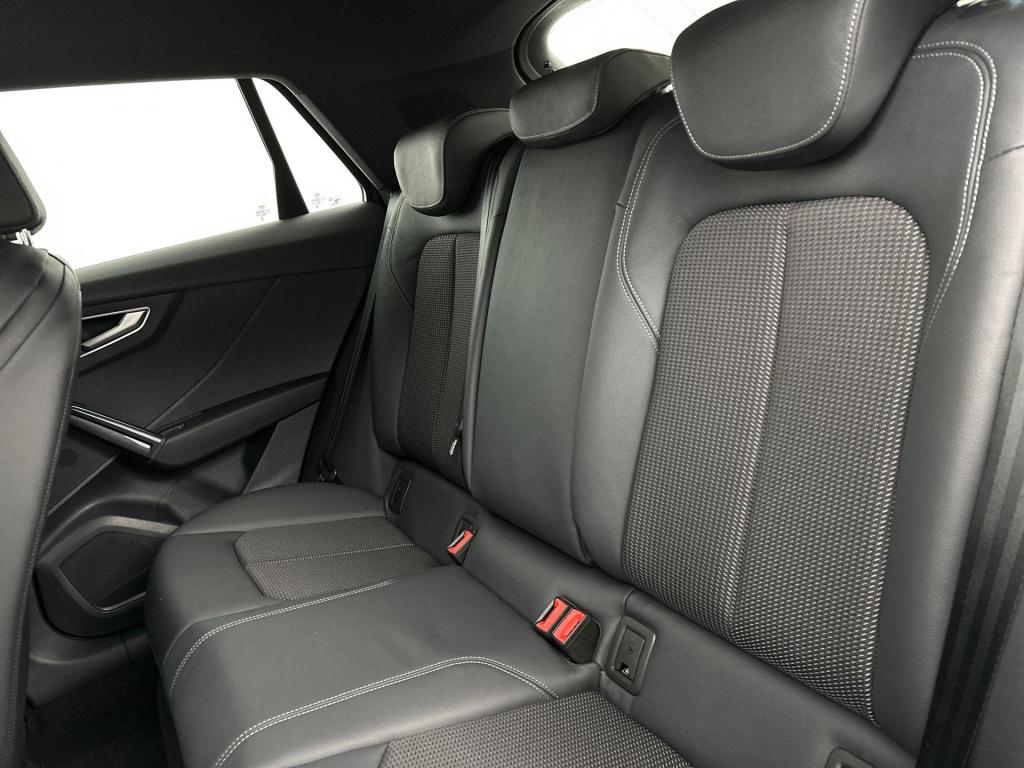 Audi Q2 s edition 35 tfsi 110 kw / 150 pk hatchback 7 vers