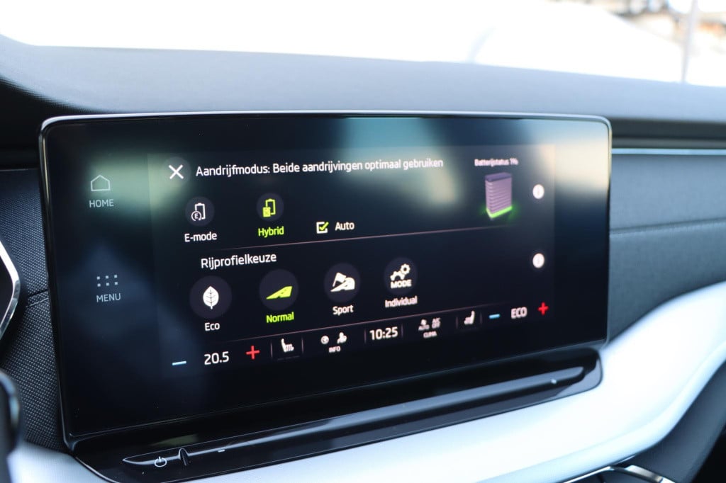 Skoda Octavia combi 1.4 tsi iv phev business edition 204pk dsg6