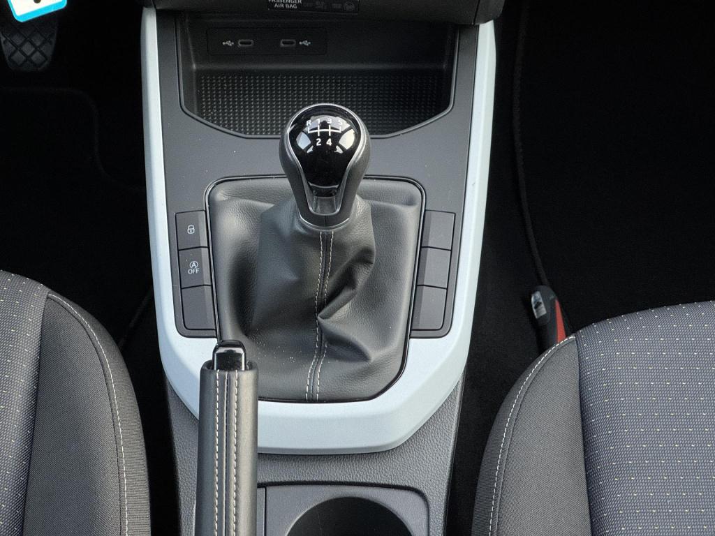 Seat Arona 1.0 tsi style nl-auto, allseason banden!