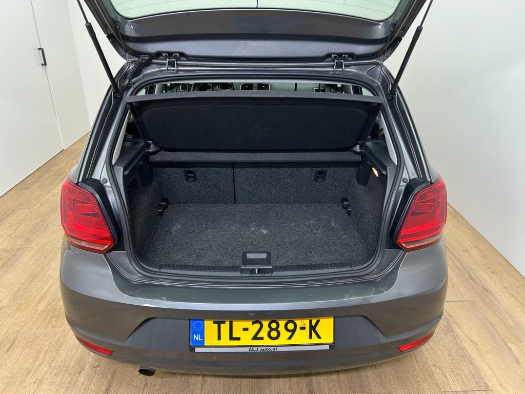 Volkswagen Polo occasion 1.2 tsi highline met airco en leuke velgen | tweed