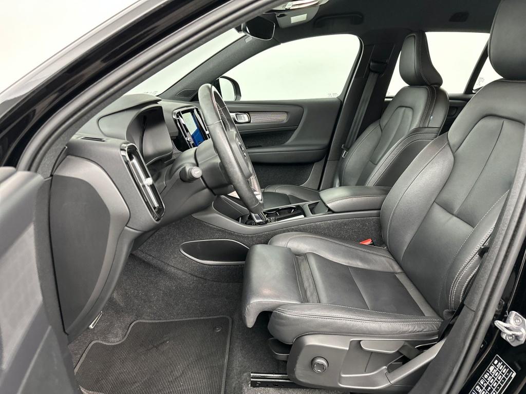 Volvo XC40 p8 408pk recharge r-design| cruise.controle| stoelverwarming