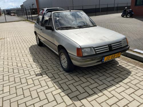 Peugeot 205 cabrio ( opknapper)