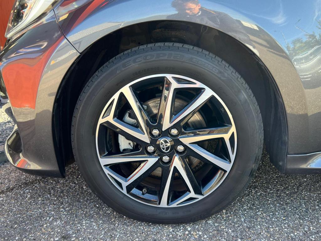 Toyota Yaris 1.5 hybrid tokyo spirit | navi | cruise | climate