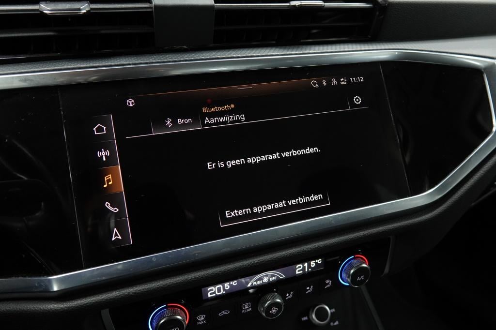 Audi Q3 35 tfsi | acc | carplay | pdc |