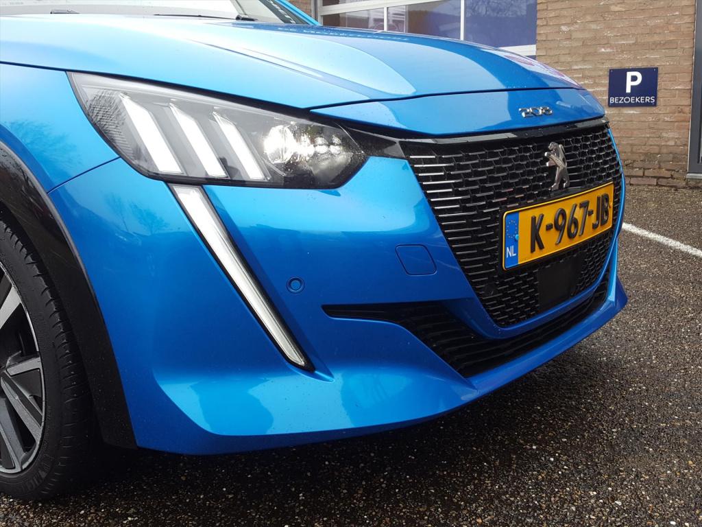 Peugeot 208 1.2 100pk gt-line 3d cockpit | apple carplay&android auto | nav