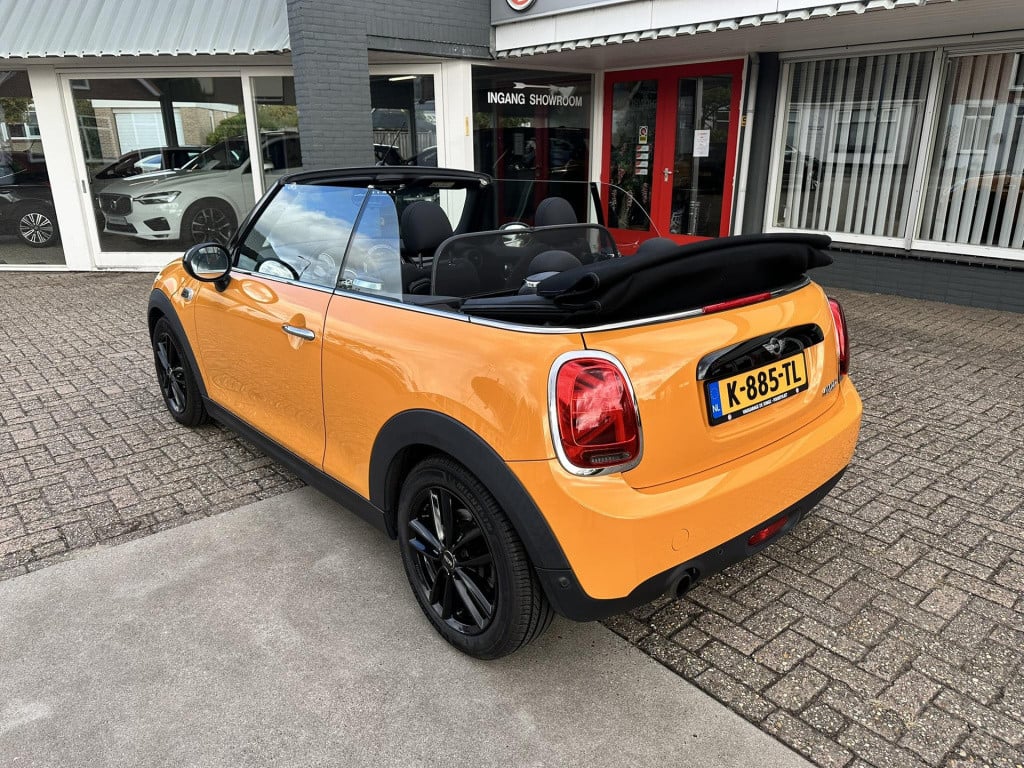 Mini Cooper Cabrio mini 1.5 chili business
