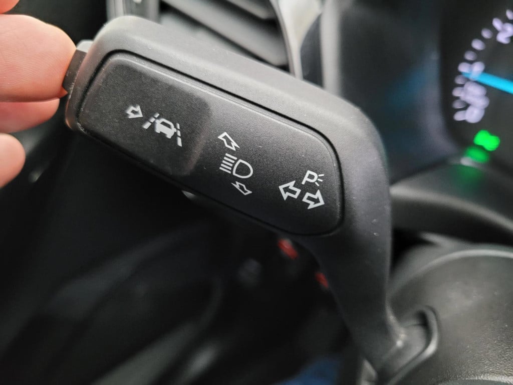 Ford Fiesta 1.1 trend | voorruitverwarming | velgen | cruisecontrol | groot