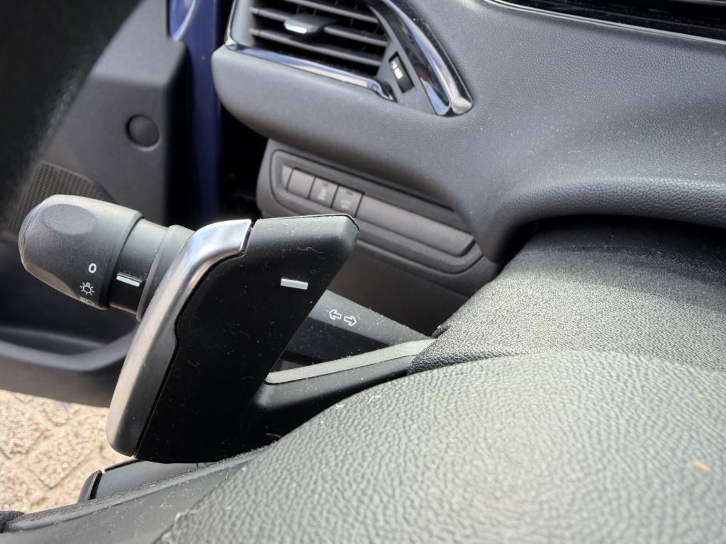 Peugeot 208 1.2 puretech active | automaat |