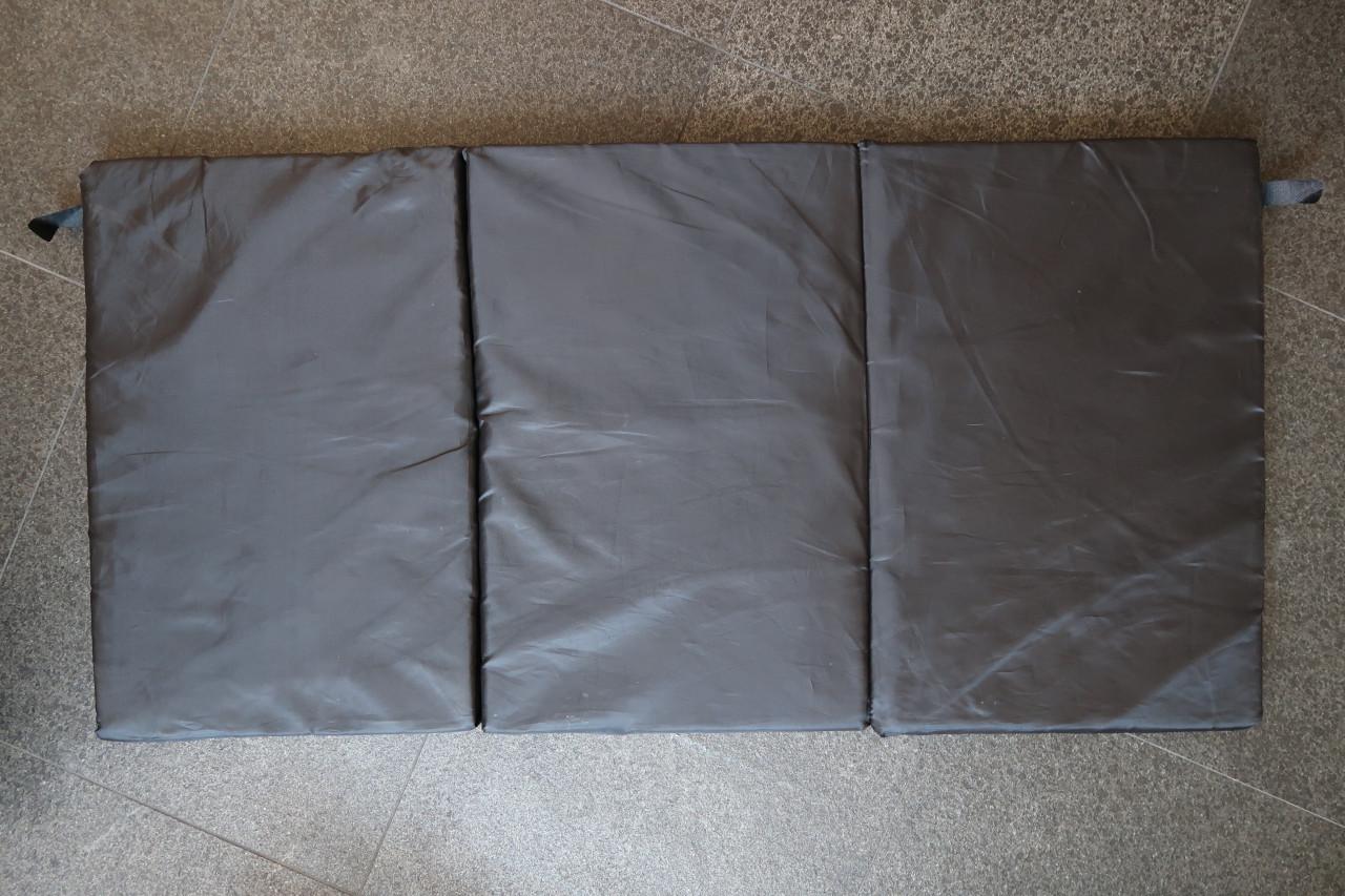 Campingbed matrasje 60 X 120 cm voor €10,00, schoon en amper gebruikt