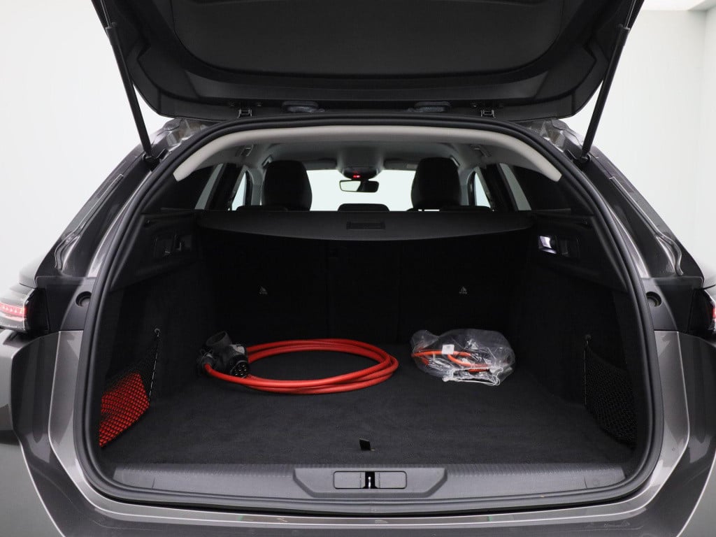 Peugeot 308 sw 1.6 plug-in hybrid 180 allure | | navigatie | apple carplay 