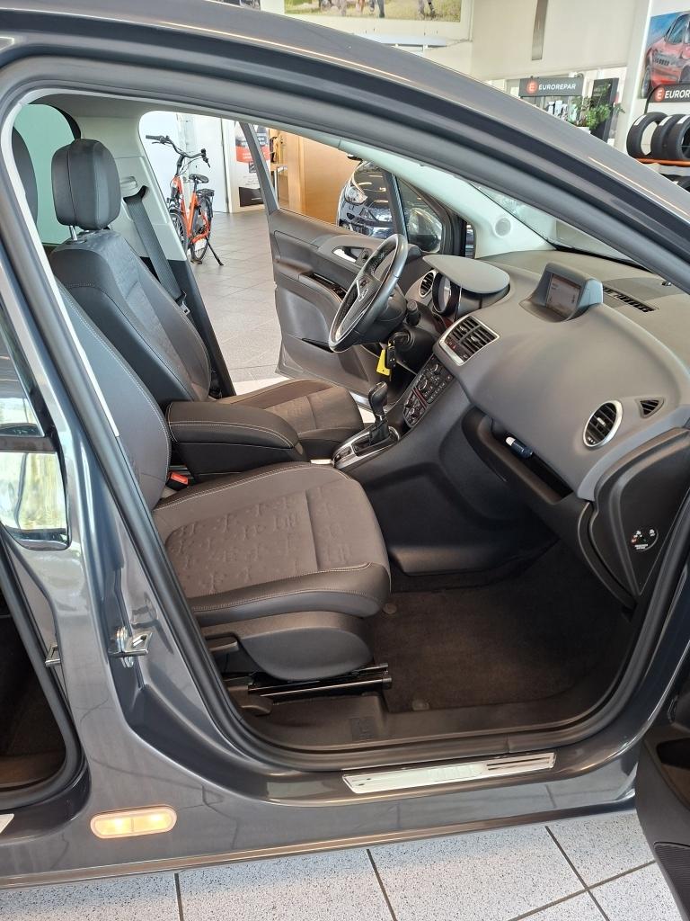 Opel Meriva 1.4 turbo automaat | geïntegreerde fietsendrager | achteruitrij