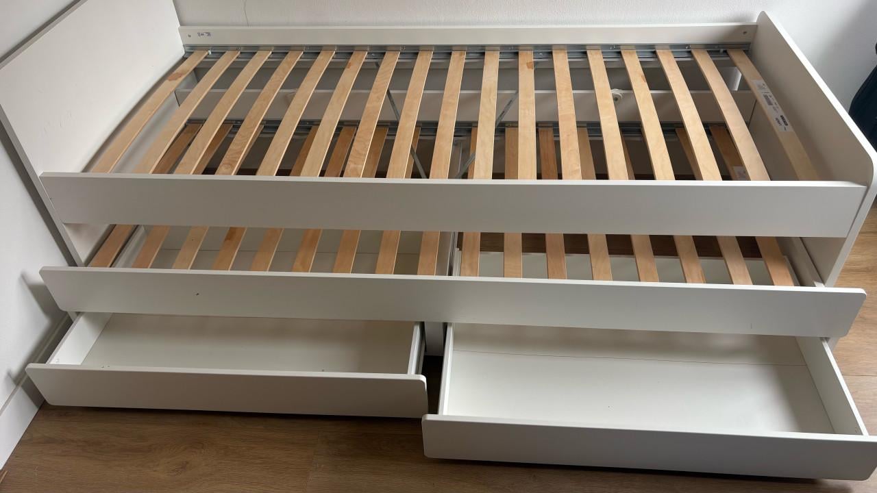 Bedbank IKEA Släkt wit