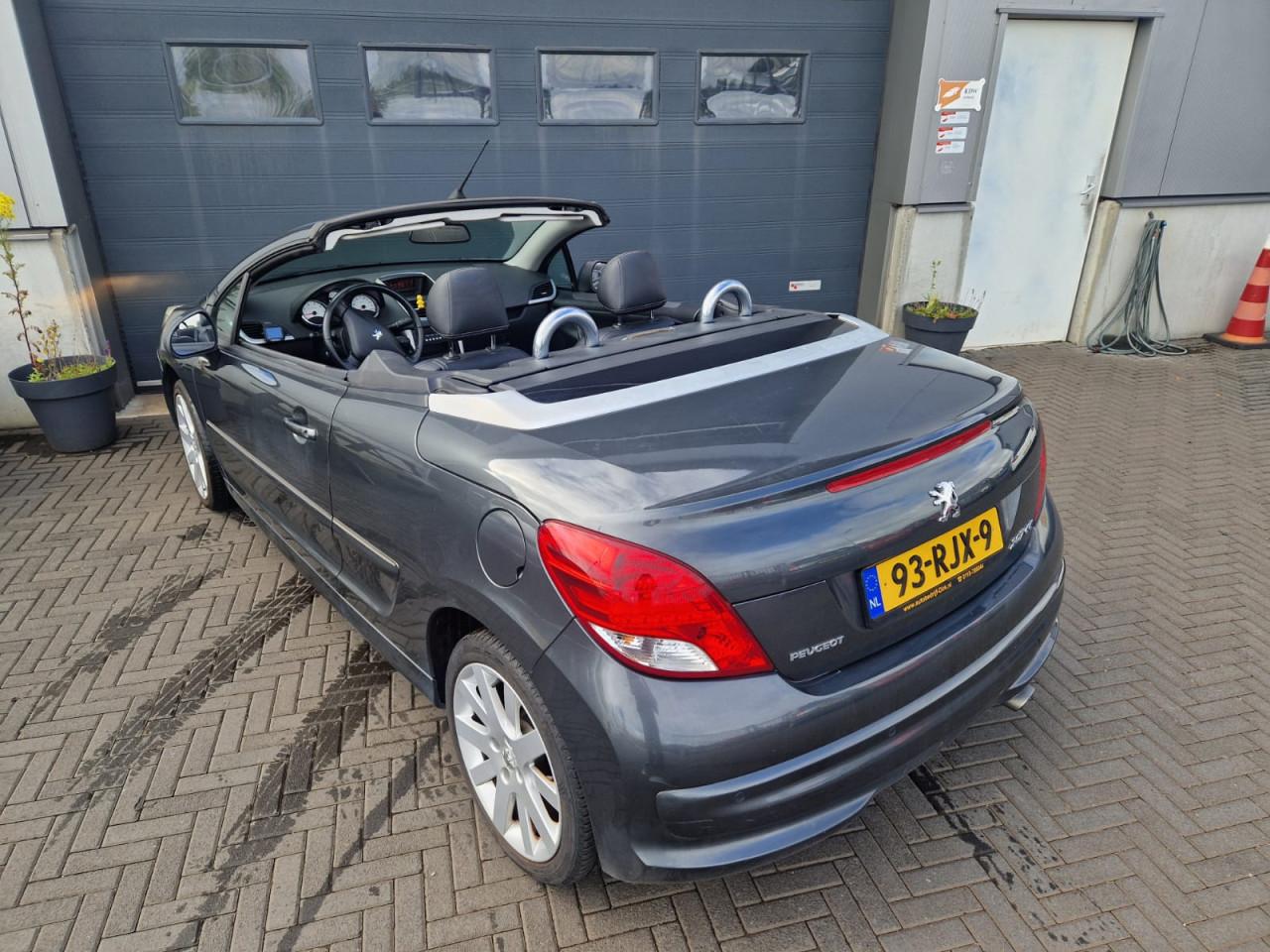 TE KOOP PEUGEOT 207CC CABRIOLET 1.6 VTI VOL JAAR APK BIJ AFLEVERING
