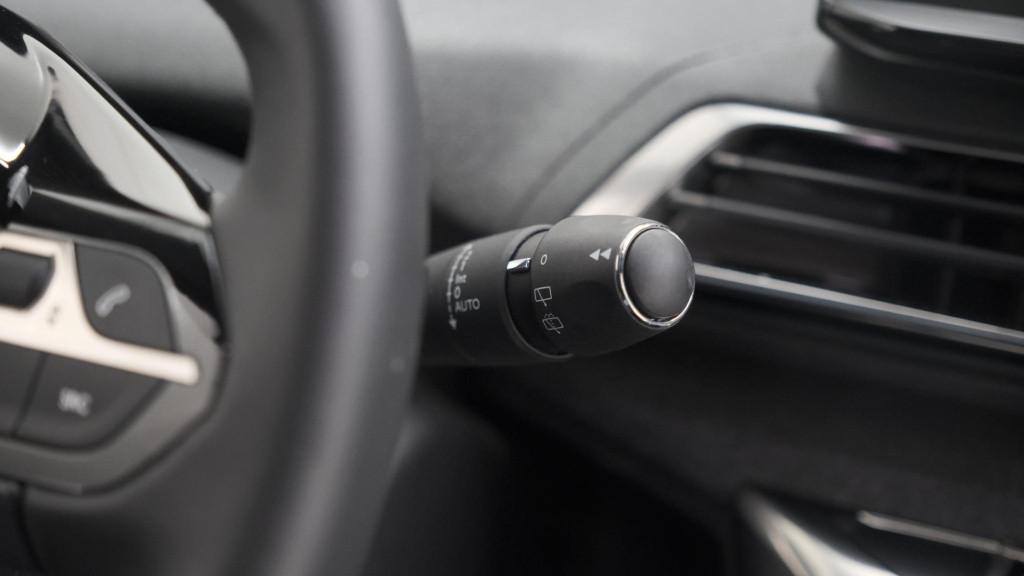 Peugeot 5008 puretech 130 eat8 allure pack business | 7 zitplaatsen | camer