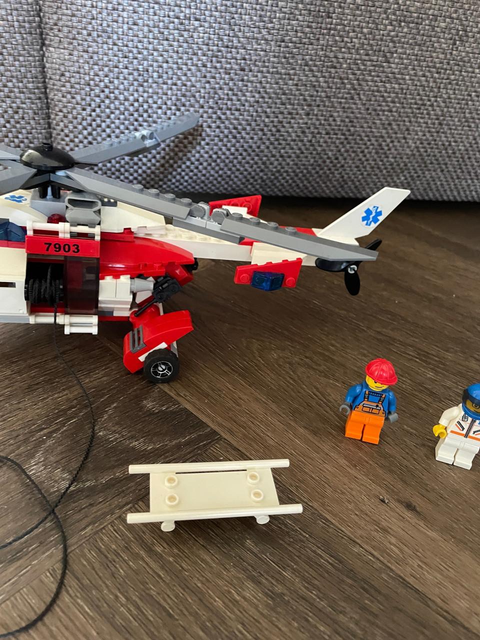 Lego City: Reddingshelikopter 7903