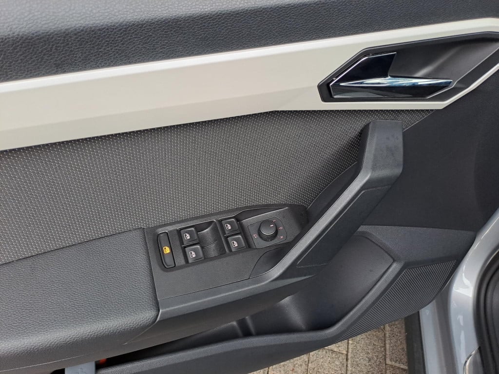 Seat Arona 1.0 tsi xcellence business intense | apple carplay & android aut
