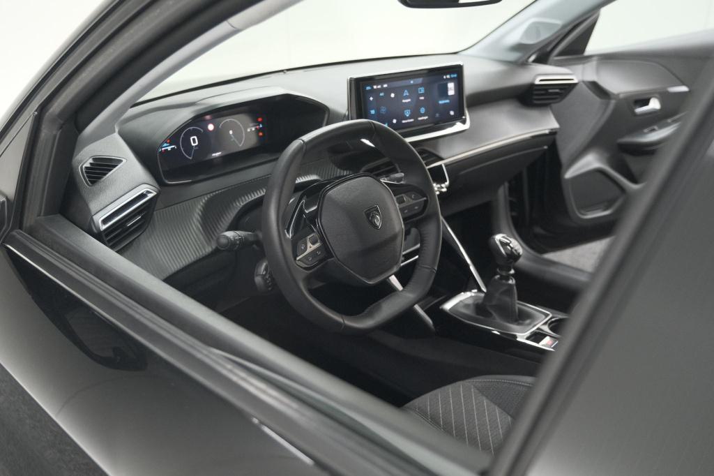 Peugeot 208 puretech 100 allure | parkeersensoren | navigatie | apple carpl