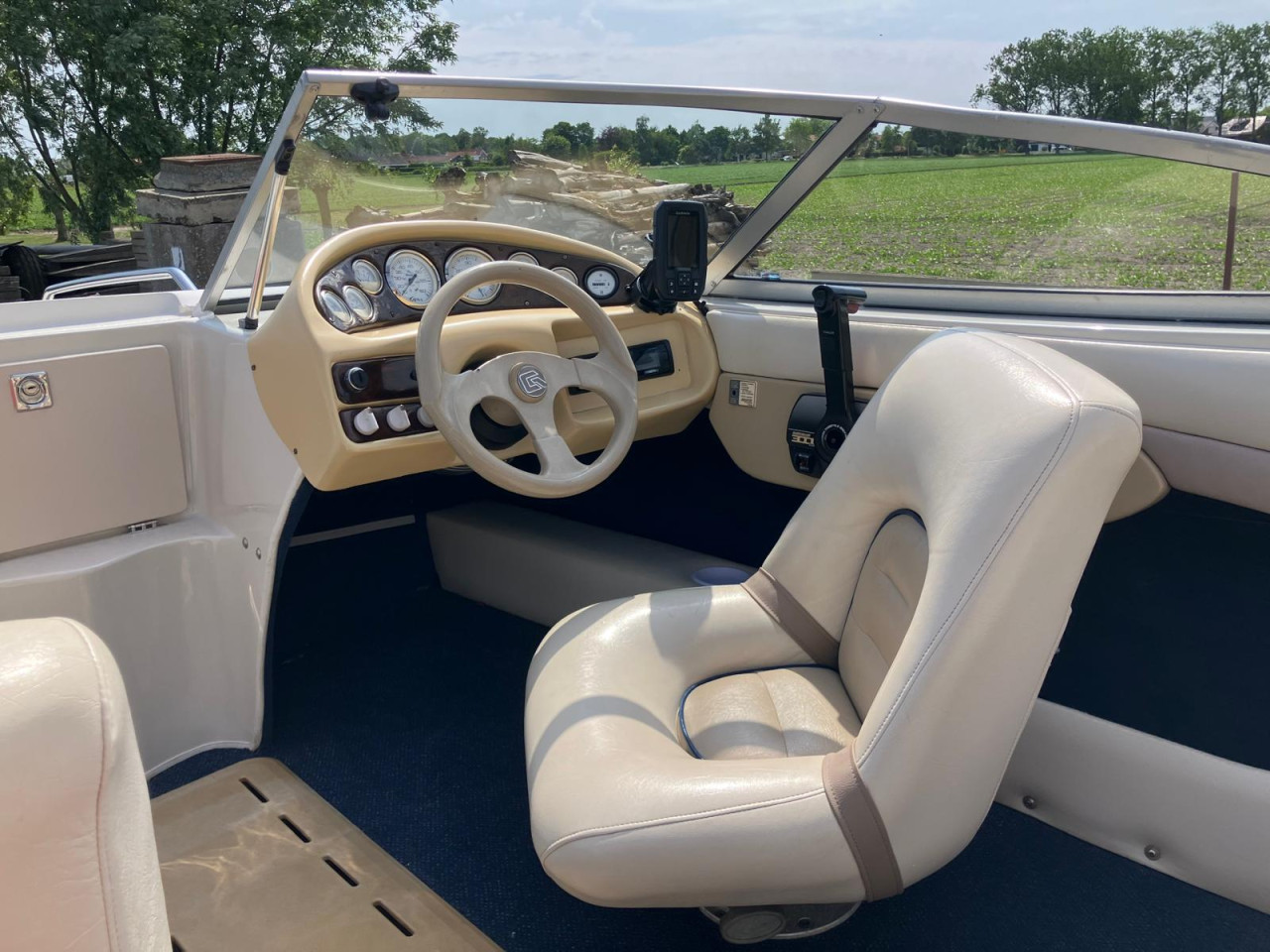 Nette Speedboot Glastron SE 177