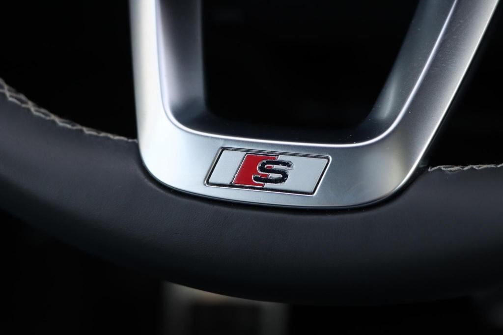 Audi Q2 35 tfsi s edition 150pk s tronic | full options