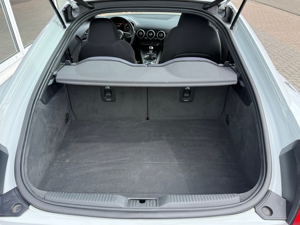Audi TT 2.0 tfsi pro line +
