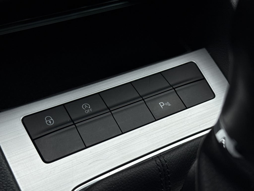 Skoda Octavia combi 1.0 tsi ambition business | nl-auto | navi | carplay | 
