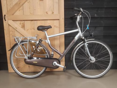 Nette Giant Canberra met 8 versnellingen