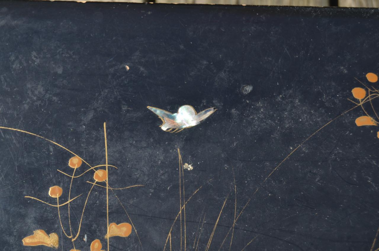 Grote laque doos met gebreken, mogelijk Chinees.