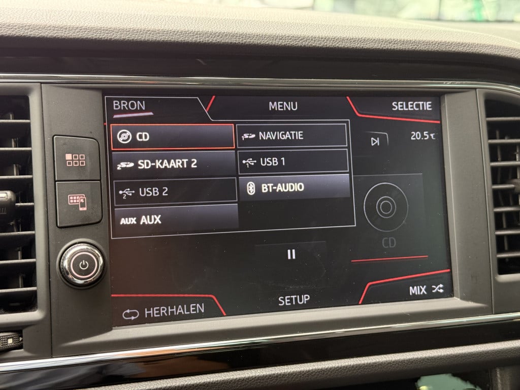 Seat Leon 1.4 ecotsi fr | led | stoelverwarming | parkeersensoren |
