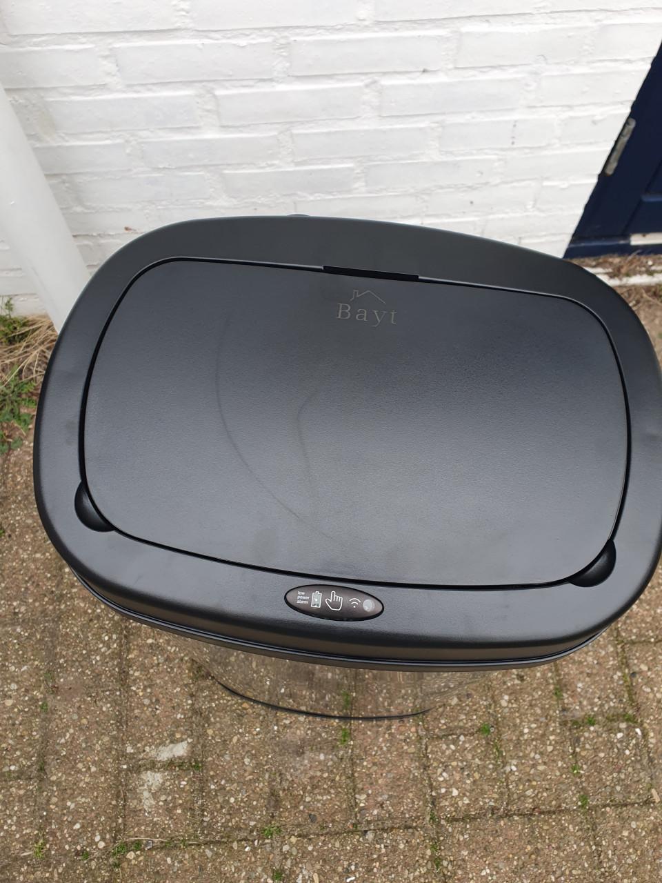 Bayt prullenbak met sensor – 60 L zilver | beschadigd