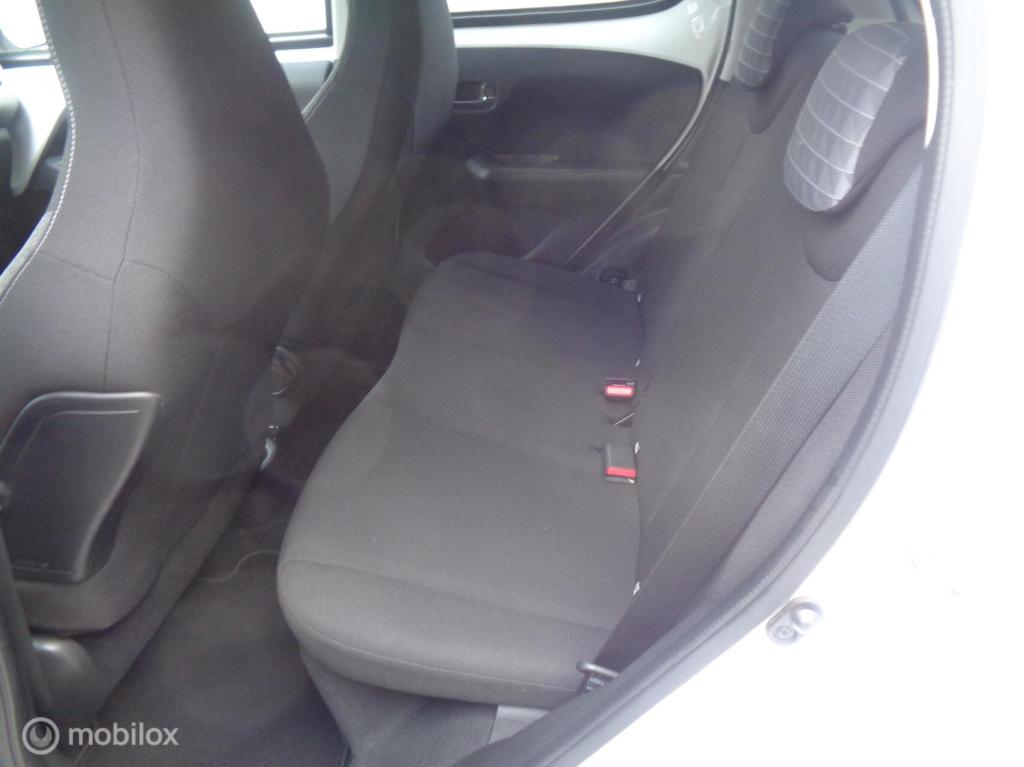 Peugeot 108 1.0 e-vti allure/airco ecc/camera/lm velgen/carplay/nieuwstaat/