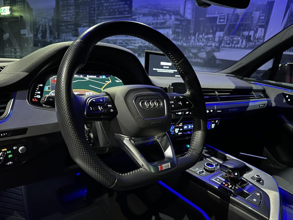 Audi Q7 3.0 tdi e-tron quattro sport *pano*hud*360camera*23"inch*