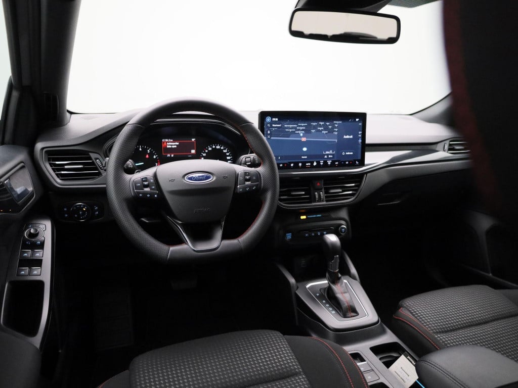 Ford Focus st line | automaat | climate control | cruise control | navigati