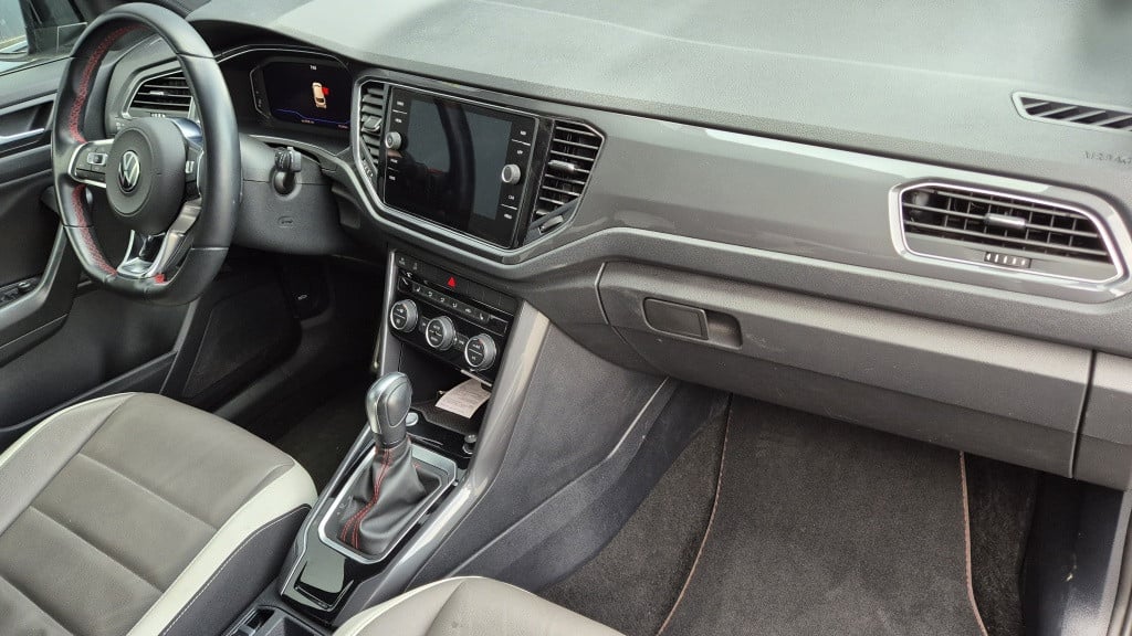 Volkswagen T-roc 1.5 tsi sport*navi*clima*led*lane ass*vitrual*18 inch*auto