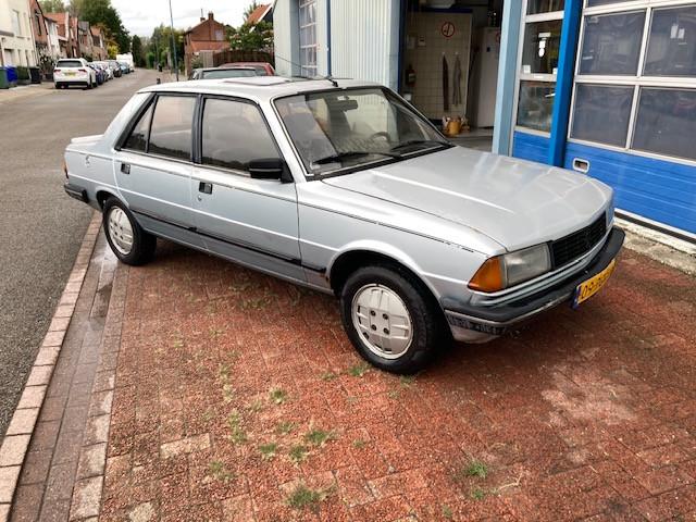 Peugeot 305 GLD 1.9 XUD Diesel