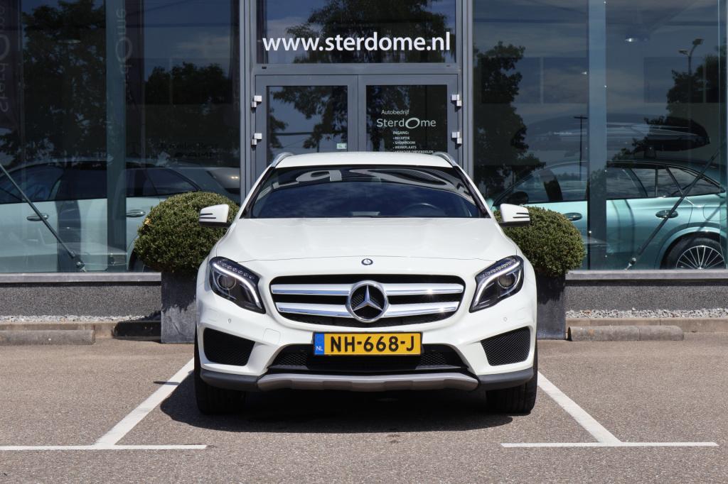 Mercedes-Benz Gla-klasse 200 ambition amg 157 pk i automaat i stoelverwarmi