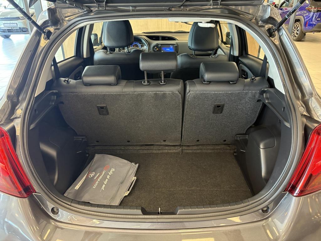 Toyota Yaris 1.5 hybrid dynamic